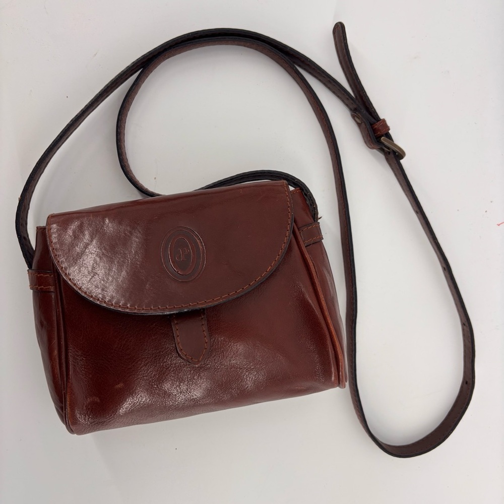 I PONTI Italy Glazed Leather Messenger Crossbody Bag